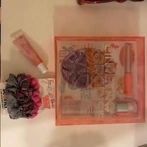Elf retro paradise kit!! 2 free items included! All new.